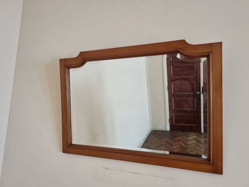 Espejo de Pared Vintage con Marco de Madera y Copete Curvo