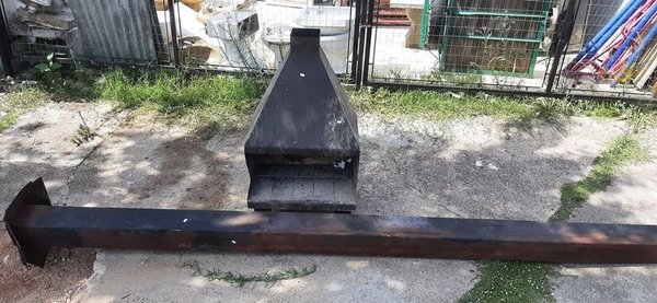 Estufa de chapa con ladrillos refractarios y caño de chapa - imagen 1