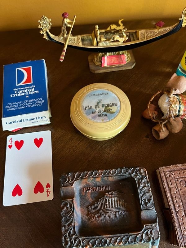 Souvenirs y Mate Artesanal - Colección de Recuerdos