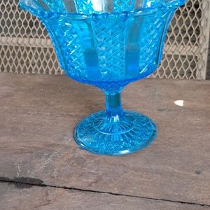Frutera de Cristal Azul con Soporte Metálico Estilizado - imagen 2