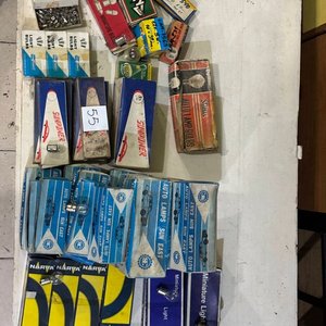 Lotes de Lámparas y Bombillas para Automóviles - imagen 1