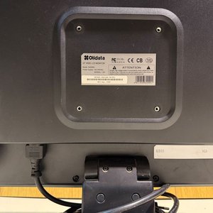 Monitor Olidata LCD 20" con Entrada VGA - imagen 3