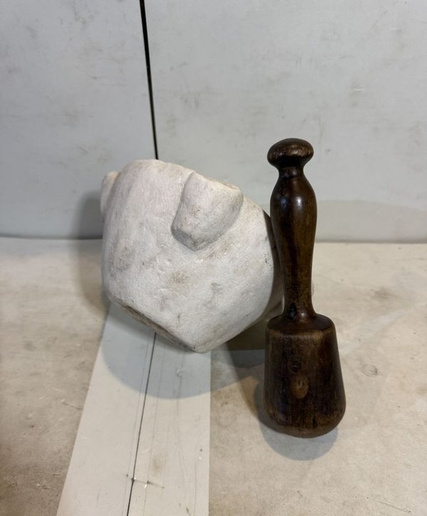 Mortero de marmolina con maza de madera - imagen 3