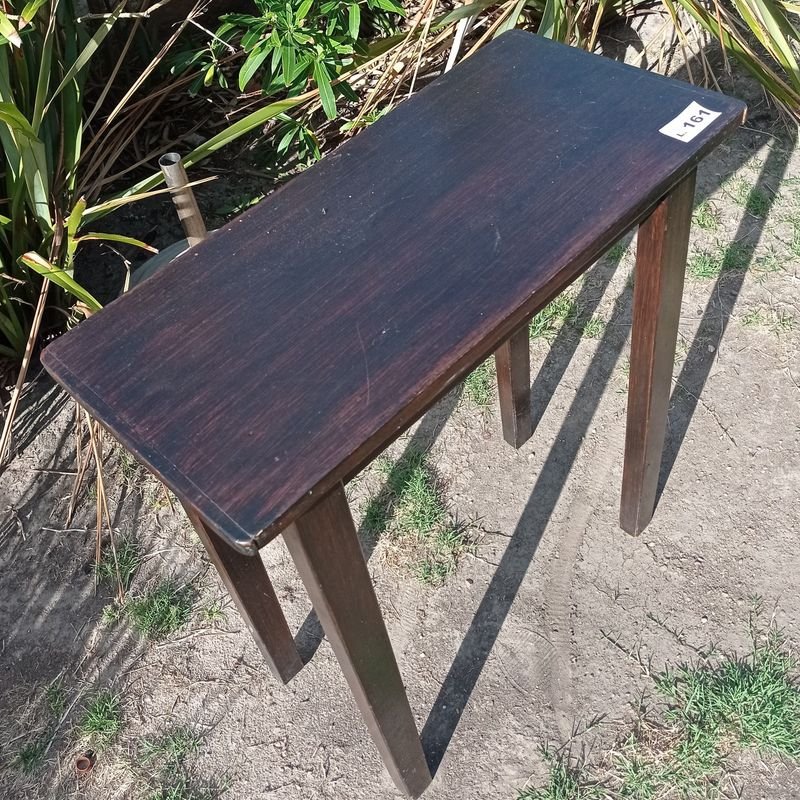 Mesa de madera en buen estado - imagen 4