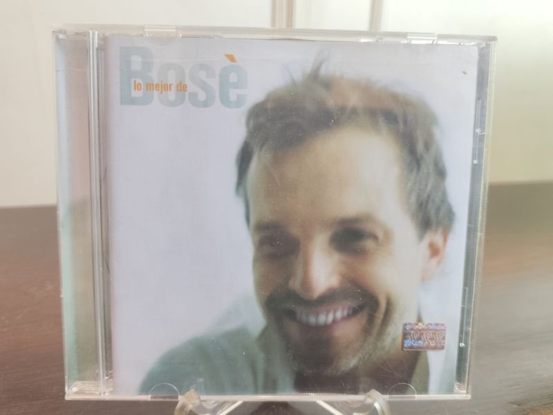 CD "Lo Mejor de Bosé" de Miguel Bosé