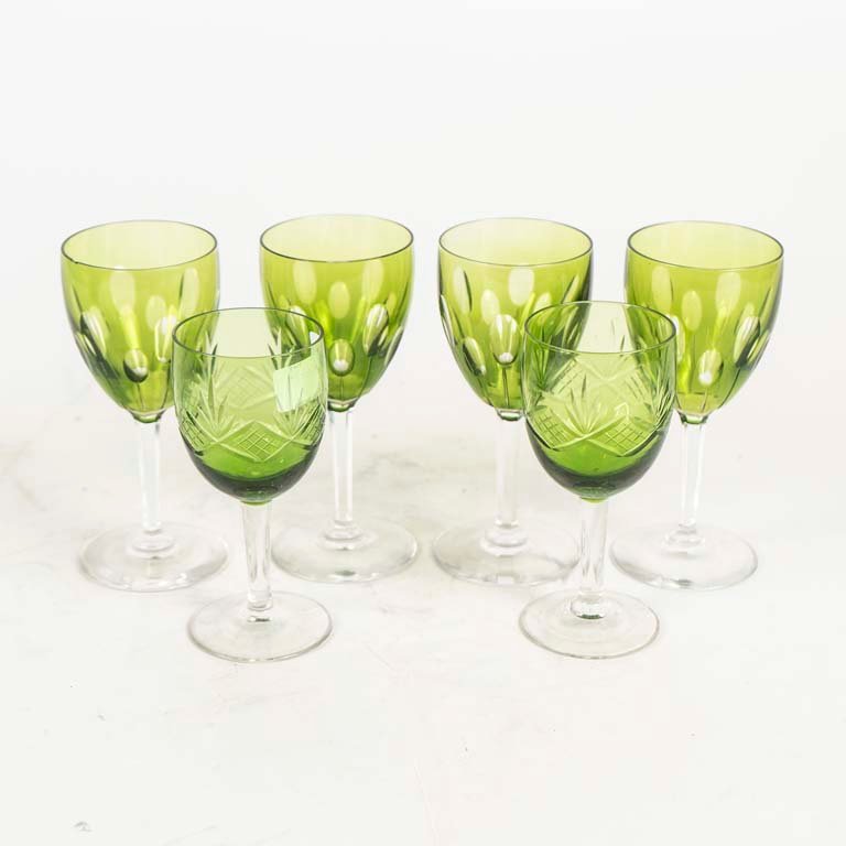 Juego de 6 Copas de Cristal Verdes, 4 Lisas y 2 Talladas