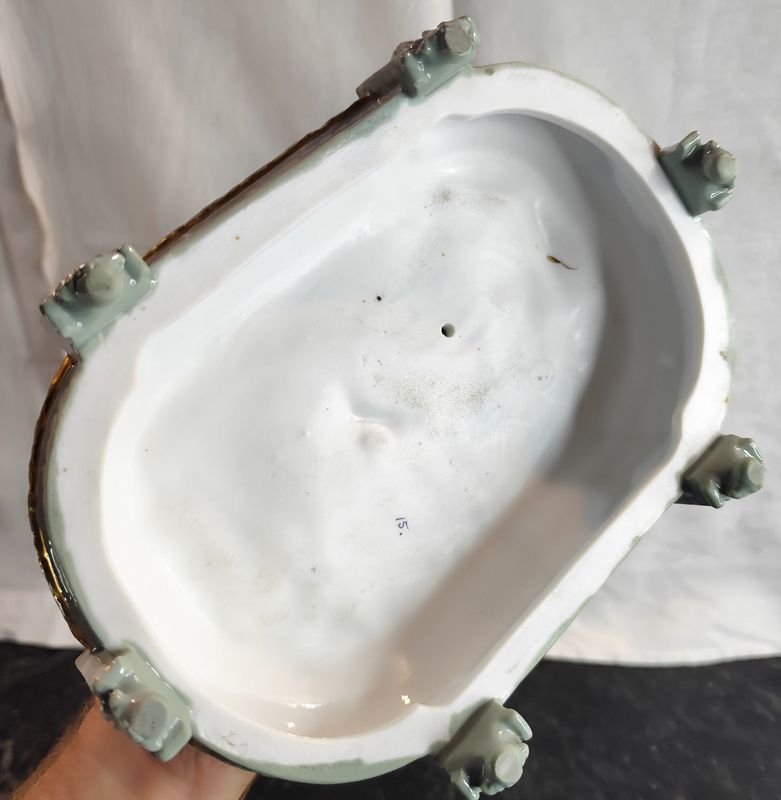 Capodimonte Porcelana con Ángelito y Manta - imagen 6