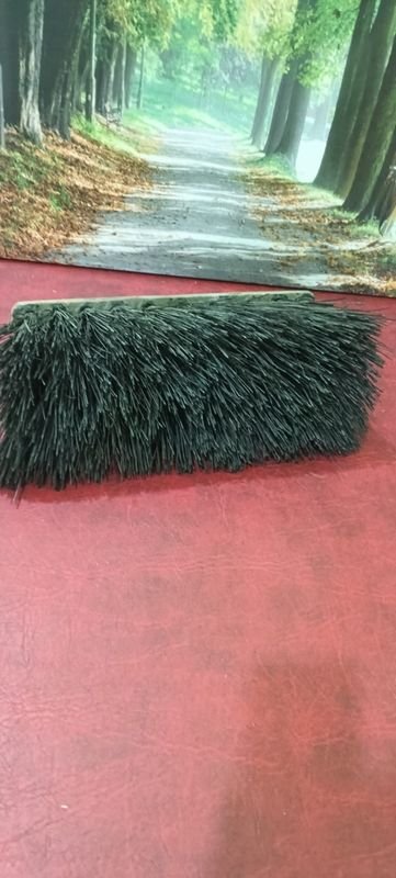 Bolsa de Escoba Antigua con Manija de Madera - imagen 3