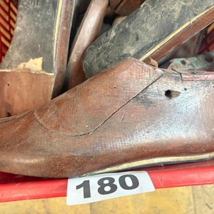 Lote de 30 Hormas Antiguas para Calzado en Madera - imagen 2