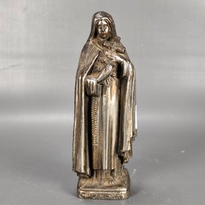 Figura Religiosa de Metal Plateado - Virgen con Cruz y Rosario - imagen 2