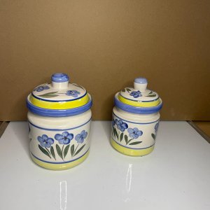 Par de Frascos de Cerámica Decorados con Flores Azules - imagen 2