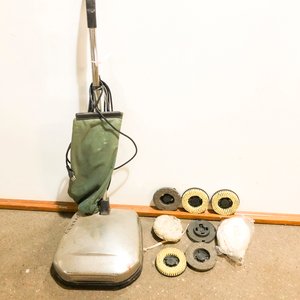 Lustra Aspiradora Funcional con Accesorios - imagen 3
