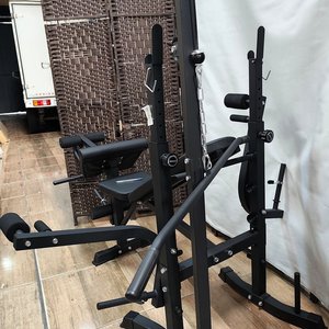 Banco de Ejercicios Multifunción con Torre y Percha - Nuevo - imagen 6