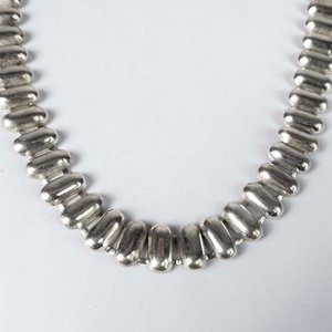 Lote siguiente: Gargantilla de Plata Maciza - 46 cm