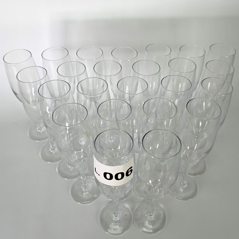 Copas de vino en excelente estado - imagen 3