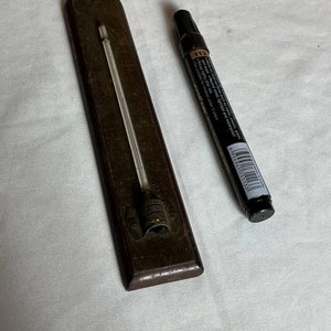 Termómetro Antiguo de Madera con Base Metálica - imagen 5