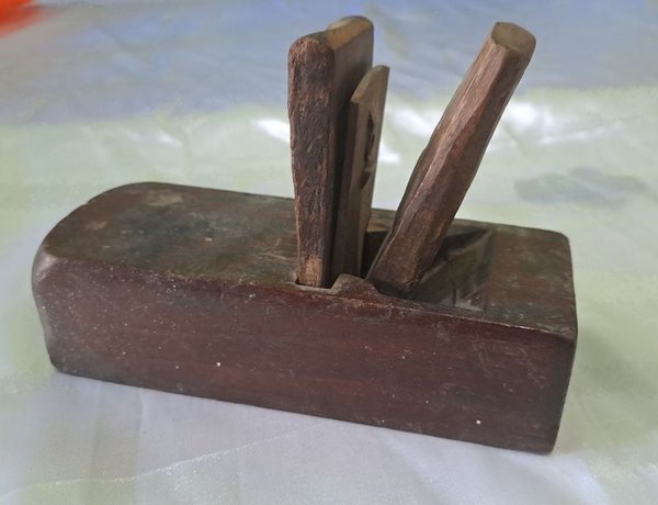 Antiguo Cepillo de Carpintero en Madera - imagen 1
