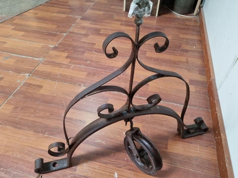 Arco de Aljibe Hierro Forjado Antiguo - imagen 3
