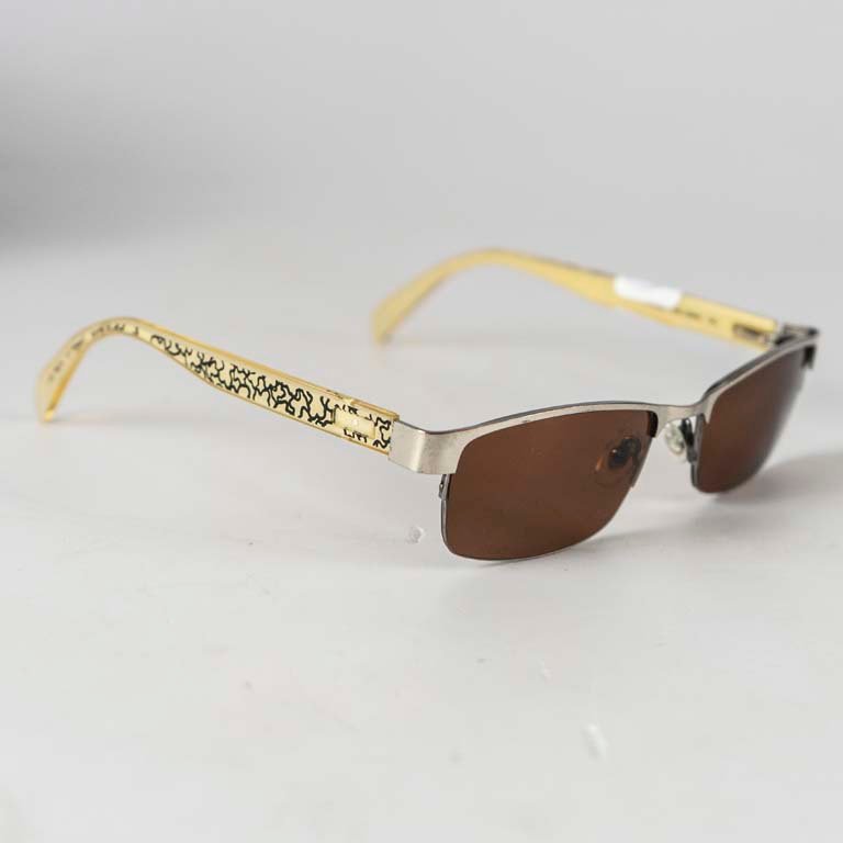 Lentes de sol Tohus con detalles - imagen 2