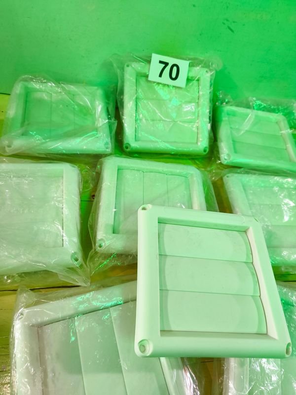 Ventiladores de Plástico con Ventilador y Parabrisas - imagen 2