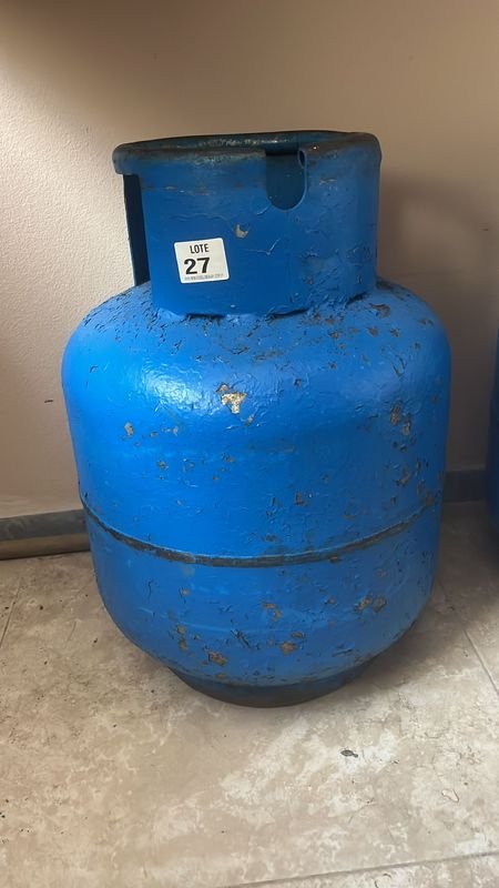 Lote siguiente: Garrafa de 13 kg vacía en buen estado