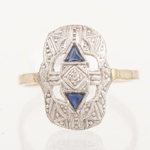 Lote anterior: Anillo de Oro 18k con Zafiros y Brillantes