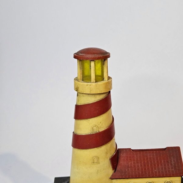 Alcancia formato 'Faro' del banco de crédito - En plástico, fabricada por ATMA - imagen 3