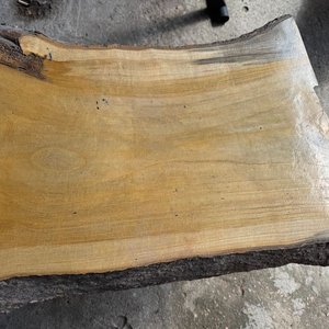 Mesa Rústica de Madera Maciza con Patas Metálicas - imagen 6