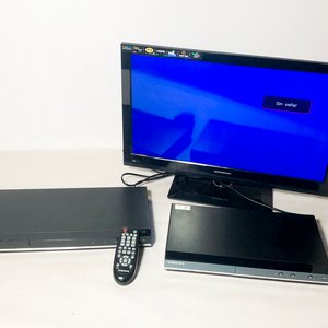 Lote anterior: Televisor Nordmende y dos reproductores DVD Samsung