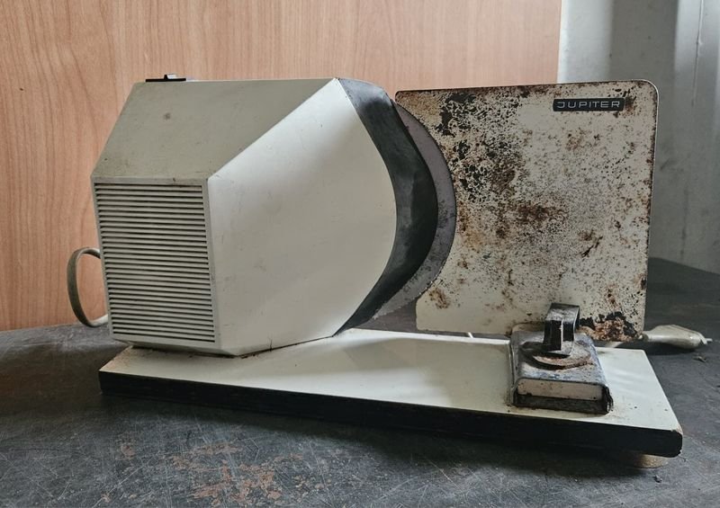 Cortadora de Fiambres Eléctrica Jupiter de Sobremesa