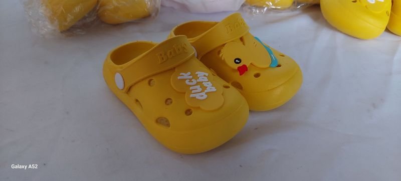 Calzado para Niños en Colorido y Comodo - imagen 3