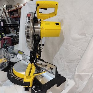 Sierra Ingletadora Ferton Pro Series 10" 2000W Nueva en Caja - imagen 5