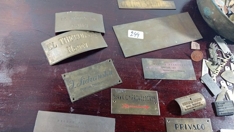 Item 851763 - Image 1