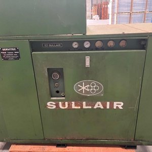 Compresor Industrial a Tornillo Sullair con Gabinete Metálico - imagen 2