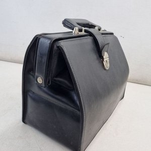 Maletín Antiguo de Cuero Negro Estilo Profesional - imagen 3