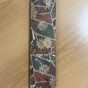 Lote de Artesanía Criolla Uruguaya: Placas de Gauchos y Silla Decorativa - imagen 6