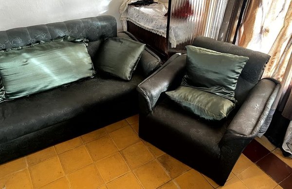 Sofá de Tres Cuerpos con Diseño Arabesco - imagen 2