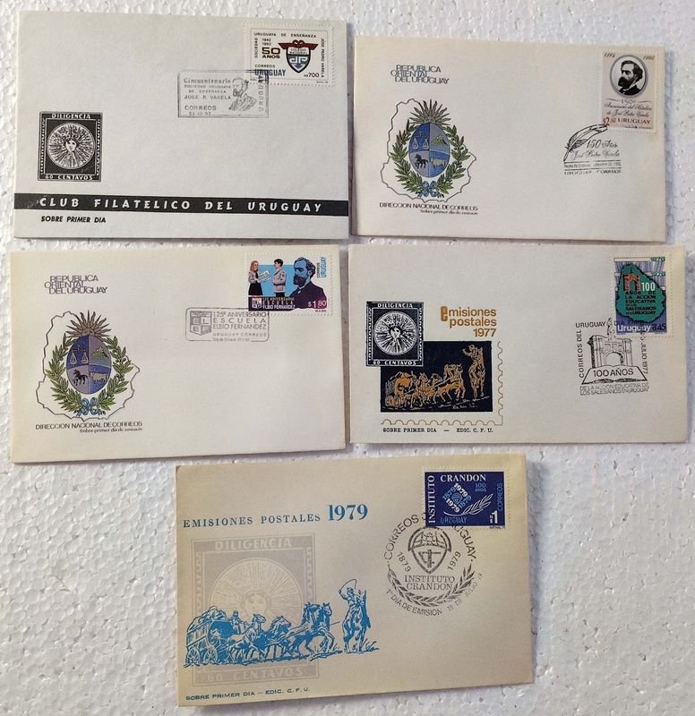 Lote siguiente: Colección de sobres primer día uruguayos sobre José Pedro Varela y la educación