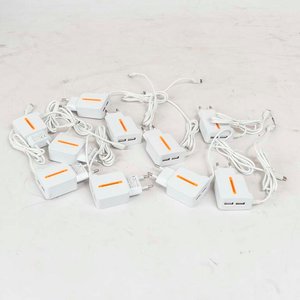Lote siguiente: Lote de 10 Fichas Cargadores USB Blancos con Detalle Naranja