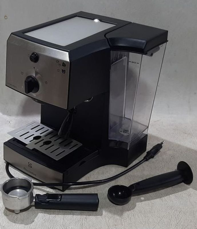 Cafetera Electrolux Poco Uso - Maquinaria - imagen 2