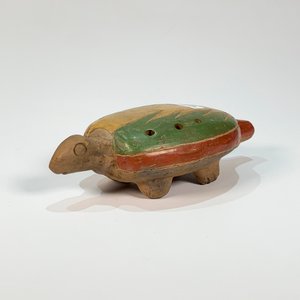 Lote anterior: Ocarina Azteca de Cerámica en Forma de Tortuga