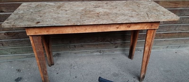 Lote siguiente: Mesa de trabajo madera rectangular