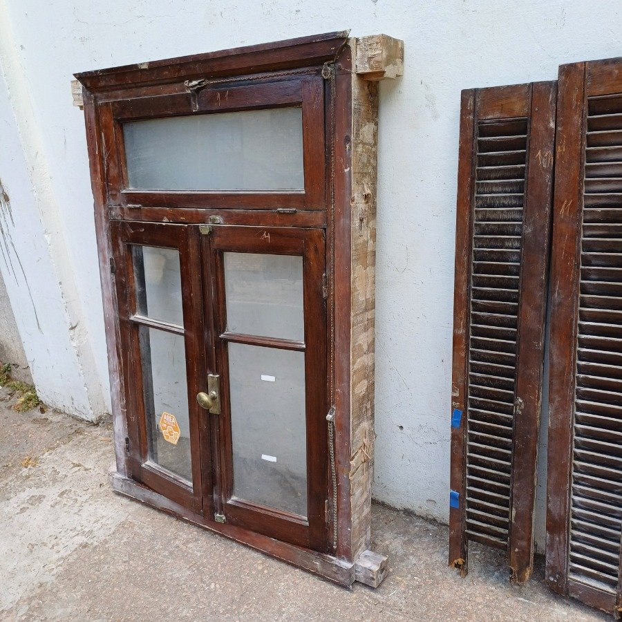 Ventana de madera con características únicas - imagen 5