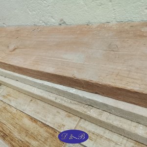 Lote siguiente: 3 tablones de madera de obra de 3.50 metros