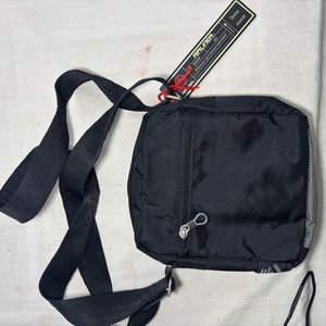 Lote de Bolsos, Maletines y Mochilas Negras Variadas - imagen 6