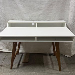 Escritorio Blanco Moderno de MDF con Reparticiones y Patas de Madera - imagen 3
