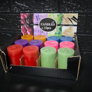 Lote siguiente: Caja de 12 Velas Aromáticas de Colores Variados