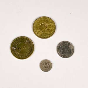 Lote de 4 monedas: Uruguay, Cuba, Perú y Estados Unidos - imagen 2