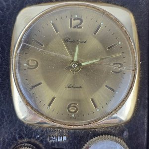 Radio Reloj Portátil Vintage "Radio Nikkoh" Japonés - imagen 2