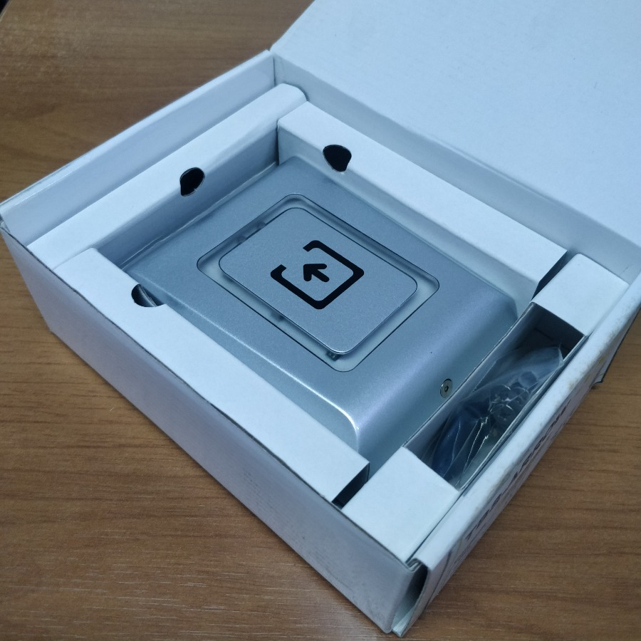 Lote anterior: Pulsador antivandalico con símbolo de flecha